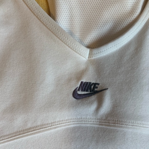 Nike woman’s tank top white - Picture 4 of 9